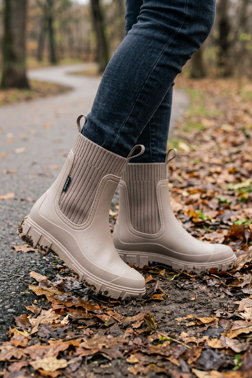 Women's Chelsea Rain Boot | Lugged Sole