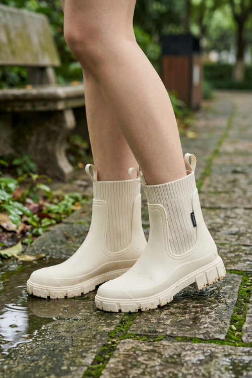 Women's Chelsea Rain Boot | Lugged Sole