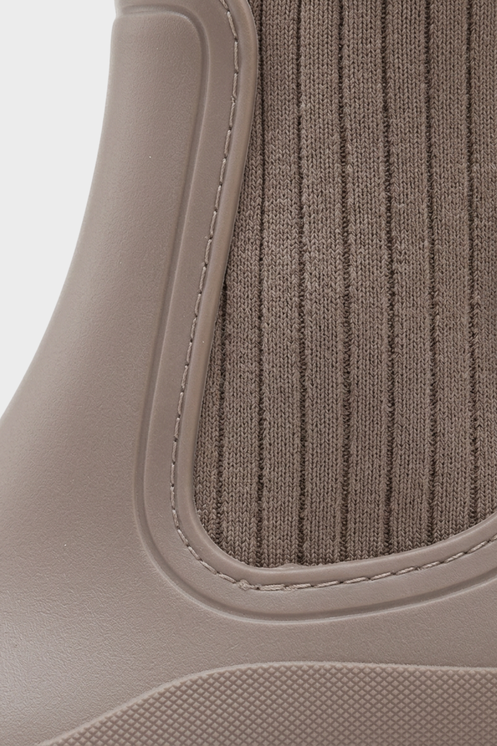 Women's Chelsea Rain Boot | Lugged Sole