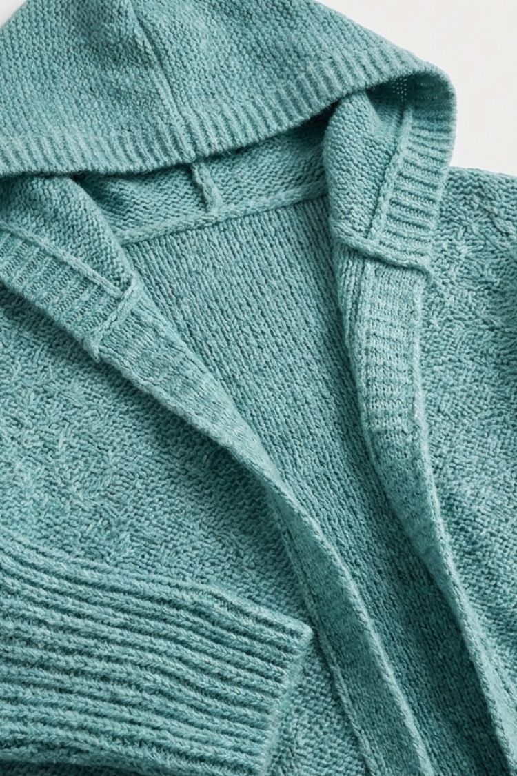Women's oversized hooded cardigan with ribbed cuffs and longline silhouette – 2