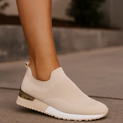 Women's slip-on sneakers with sock-style ankle upper and metallic heel accent – 5