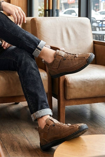Men's Casual Sneakers | Contrast Stitching