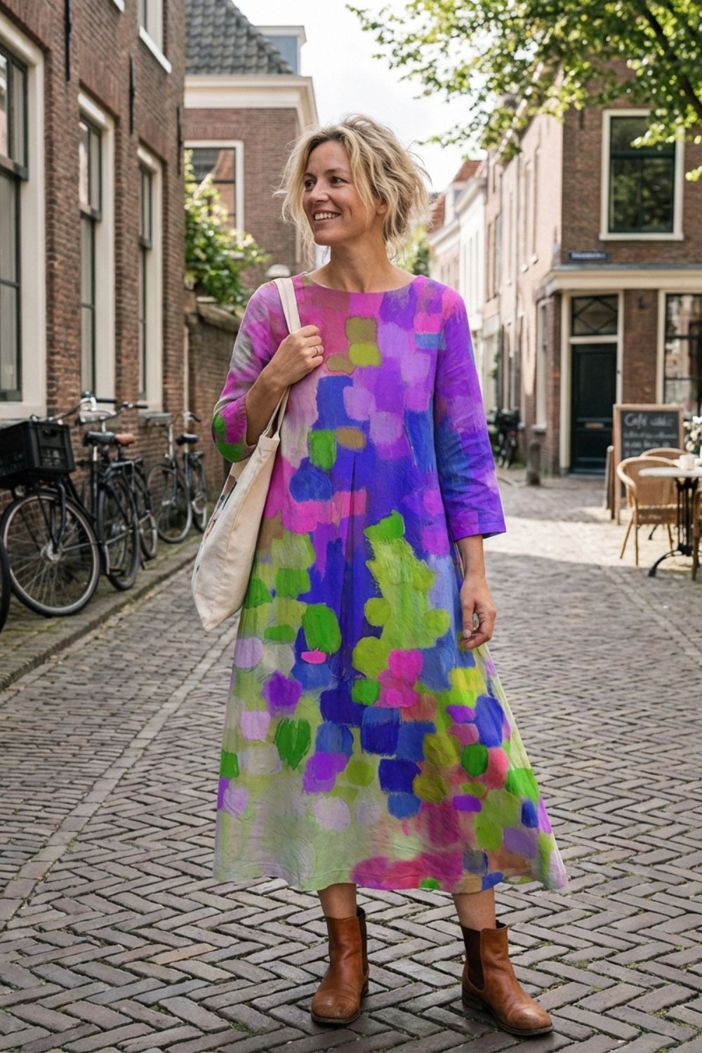 Women's Long Midi Dress with Pattern and Round Neck