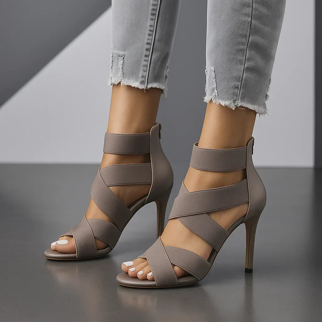 Women's heeled sandals with crisscross straps and open toe – 4