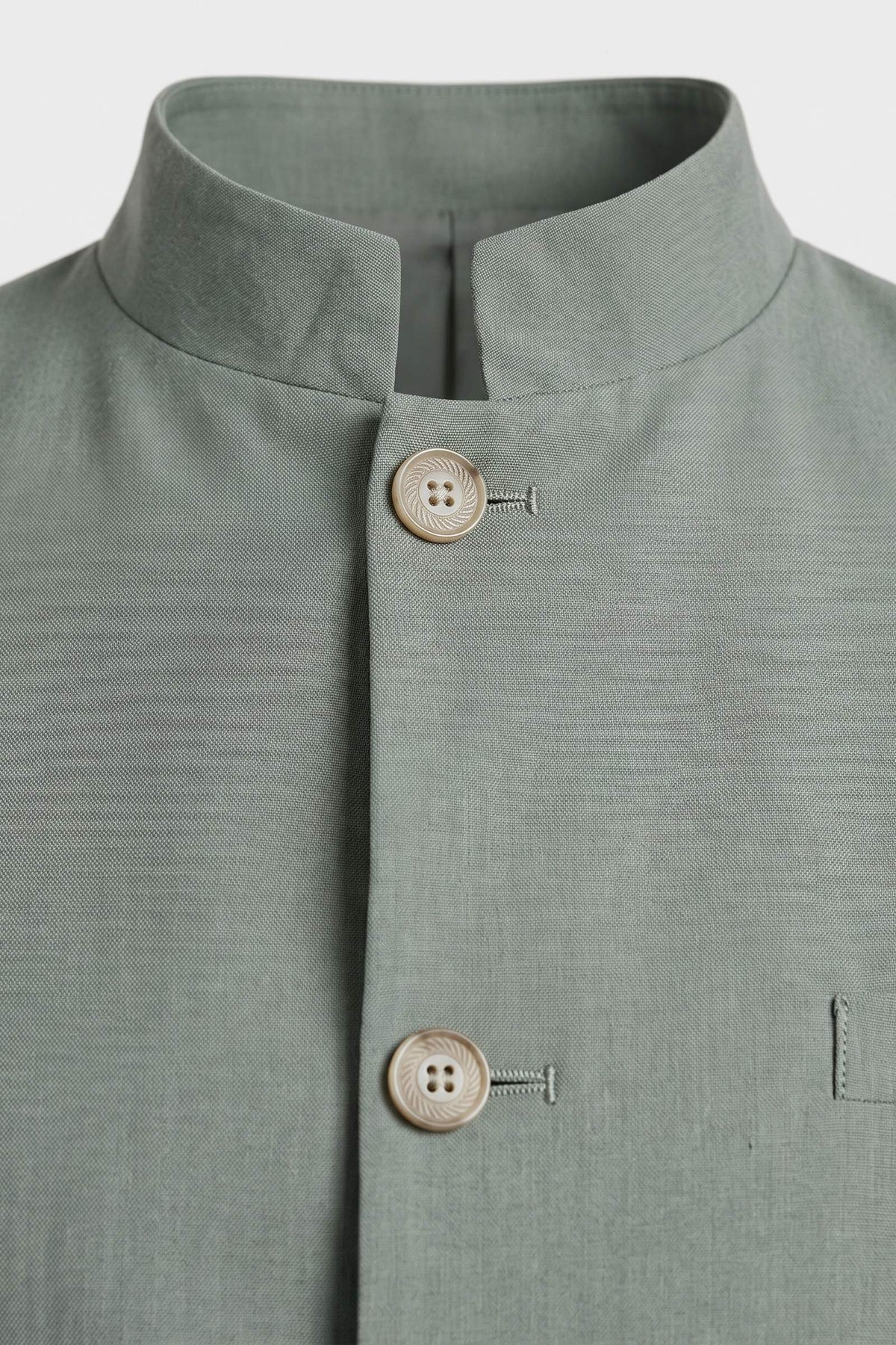 Men's Mandarin Collar Blazer | Fitted — Green — detail — on model