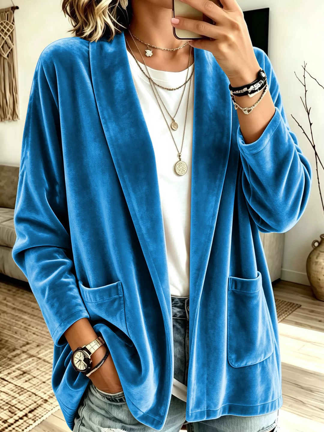 Velvet-look open front shawl collar in blue, front view