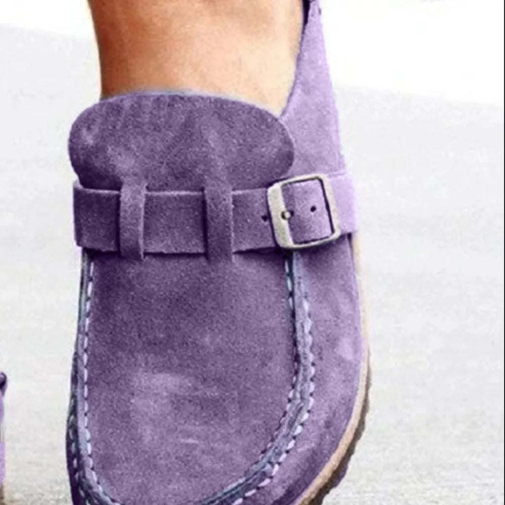 Detail of the lilac clog toe and buckle strap, front angle