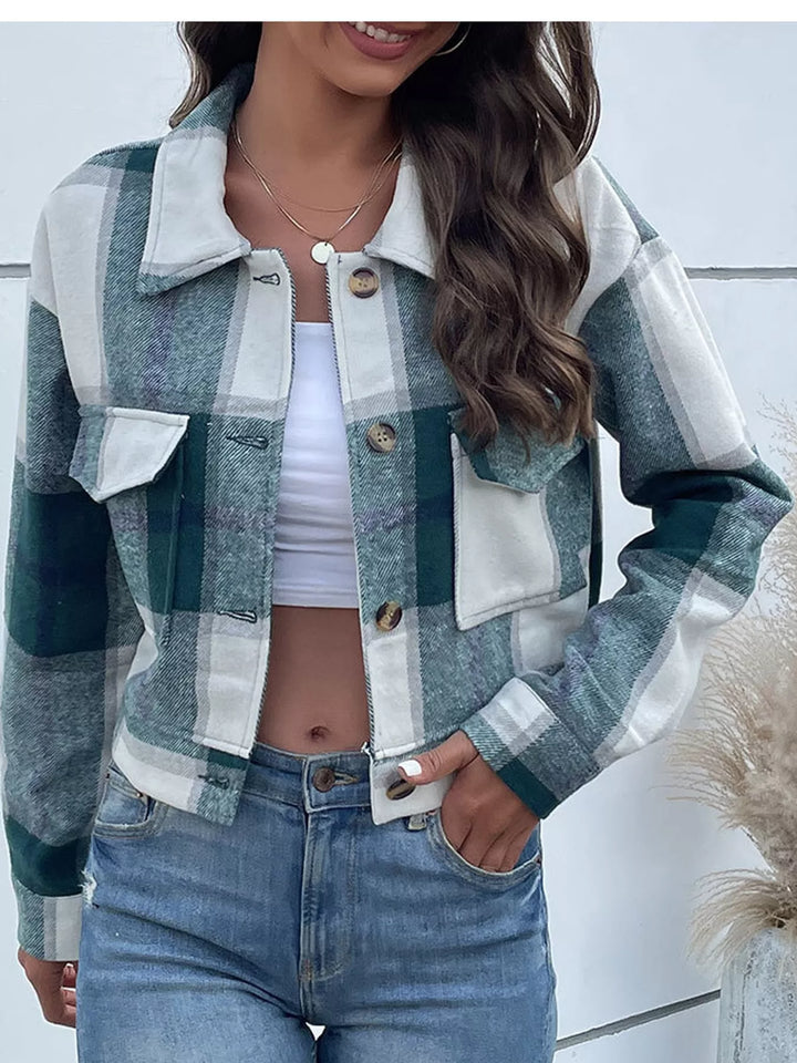 Cropped plaid shirt collar button front in green, front view 3