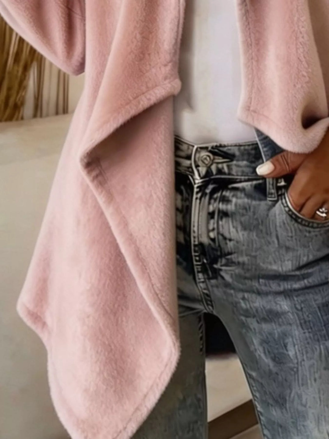 Waterfall drape lapel collar plus size in pink, close-up detail