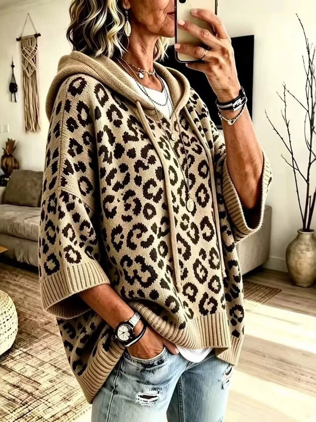 Women's hooded sweater in khaki with an oversized leopard jacquard pattern and drawstring