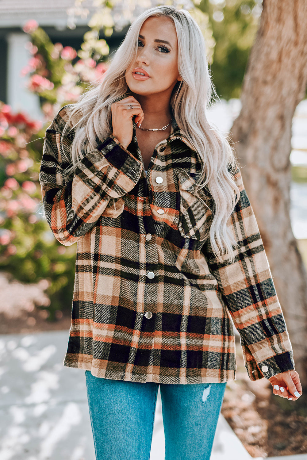Oversized button front chest pockets in khaki, front view