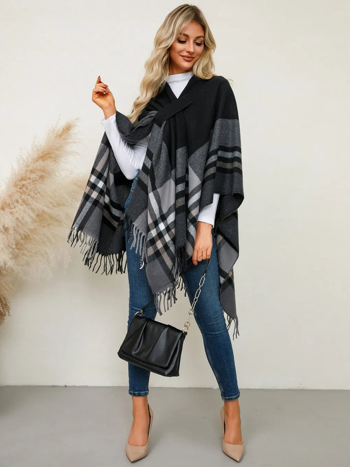 Plaid fringe hem open front in black, front view 2