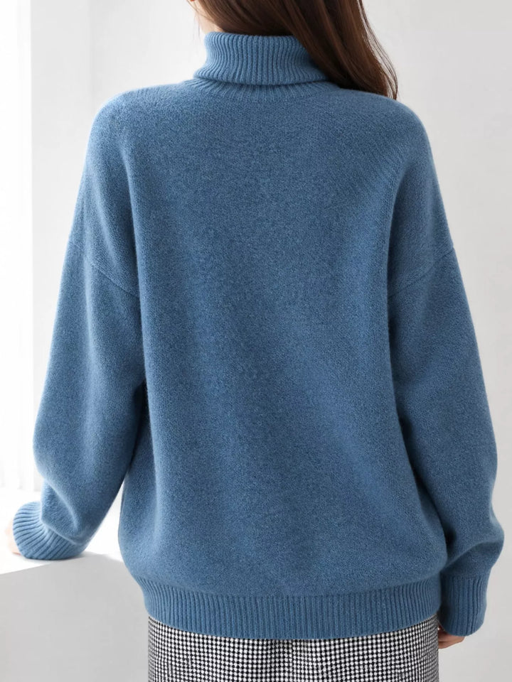 Oversized thermal dropped shoulder in blue, back view
