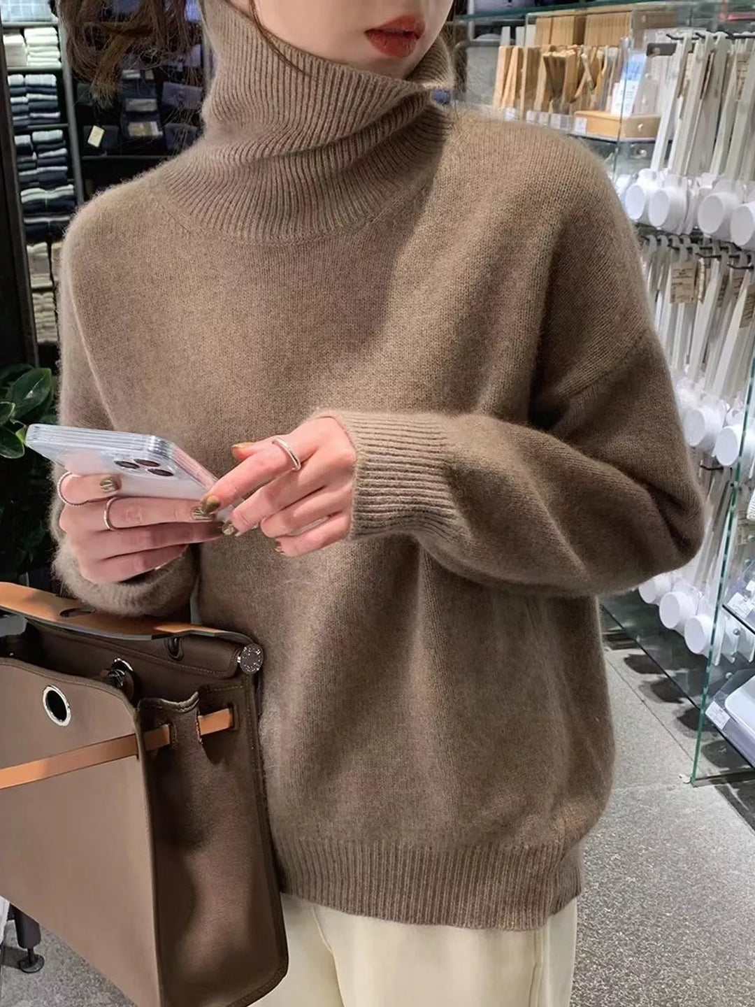 Oversized thermal dropped shoulder in coffee, styled on model