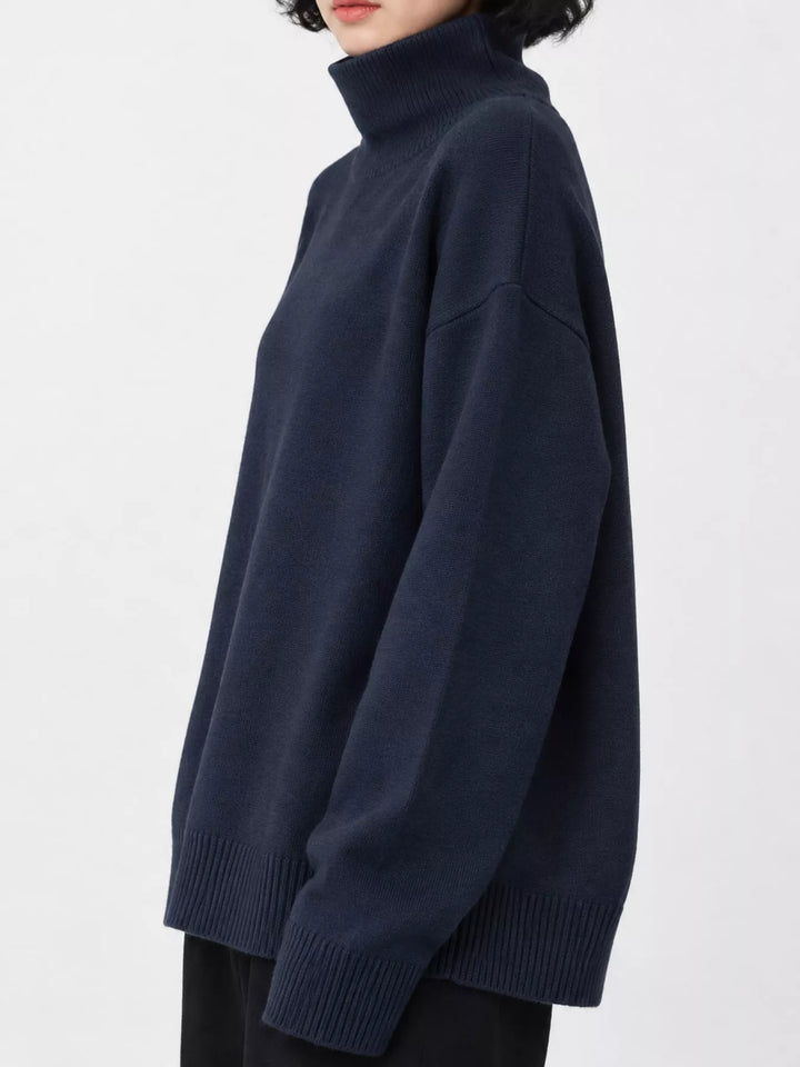 Oversized thermal dropped shoulder in navy, styled on model 2