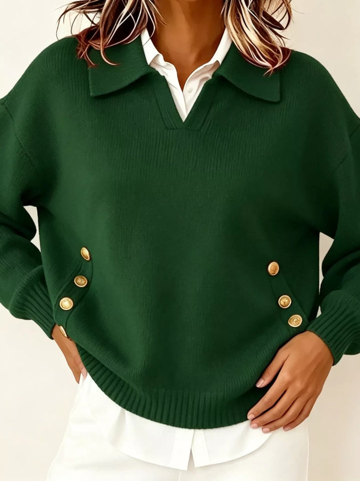 Polo collar gold-tone side buttons in green, front view